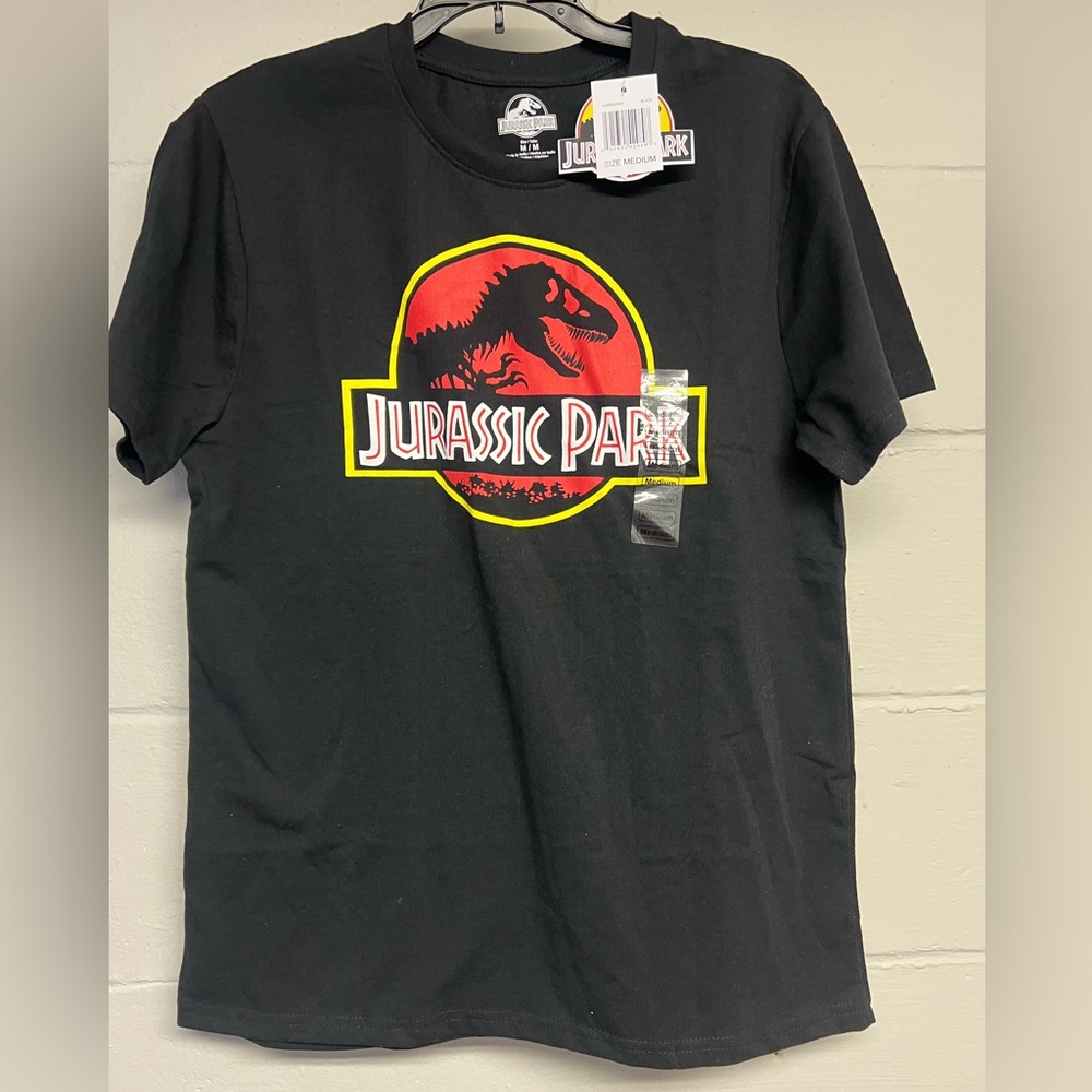 Jurassic Park Black T-Shirt. Size Medium.
